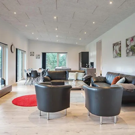 Сasa de vacaciones Luxury Retreat With - By Traum *